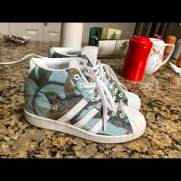 Adidas - Picture 6 of 8